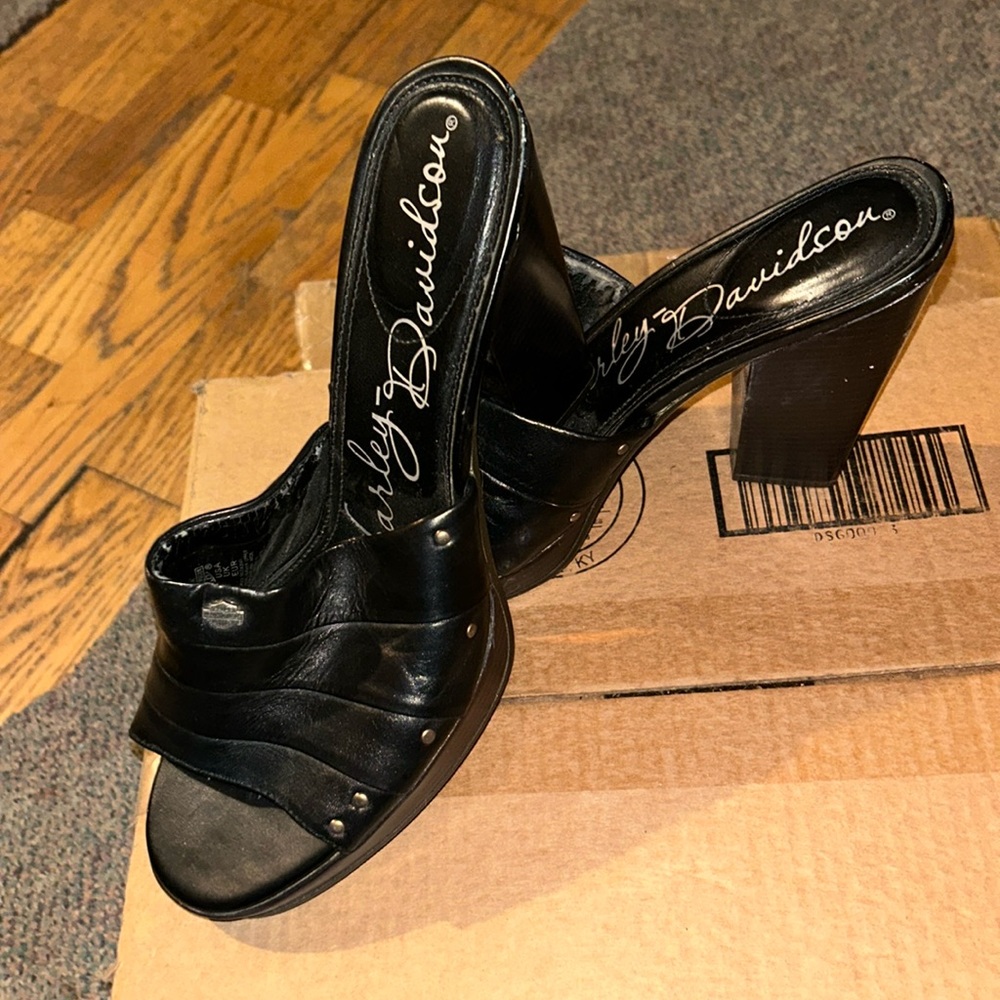 Ginuwine Harley Davidson black leather slip on wooden heels